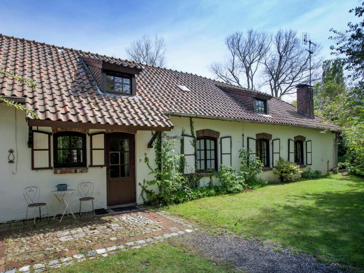 Magnificent Farmhouse In Sint Joost Kültér fotó